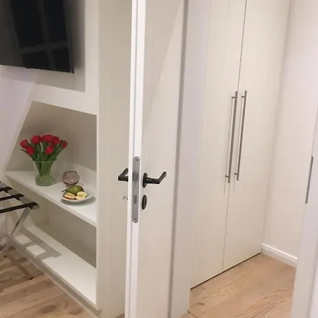 펜션 Duenenhuuske Inselhartje Mit Sauna Auf By Interhome