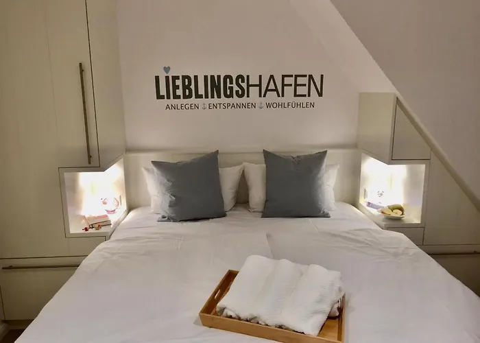 Duenenhuuske Inselhartje Mit Sauna Auf By Interhome Feriehus Spiekeroog