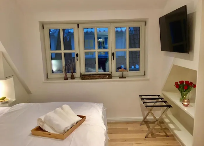 Feriehus Duenenhuuske Inselhartje Mit Sauna Auf By Interhome *