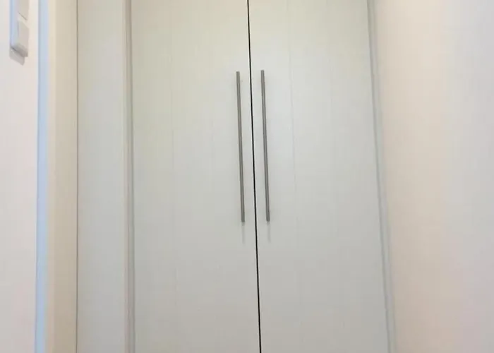 Duenenhuuske Inselhartje Mit Sauna Auf By Interhome Spiekeroog