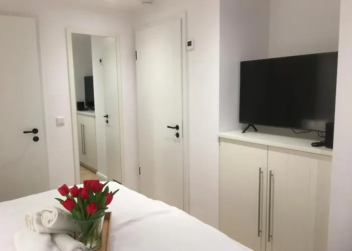 Feriehus Duenenhuuske Inselhartje Mit Sauna Auf By Interhome Spiekeroog