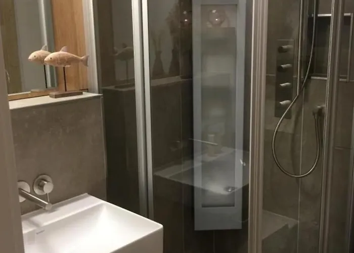 Duenenhuuske Inselhartje Mit Sauna Auf By Interhome Spiekeroog